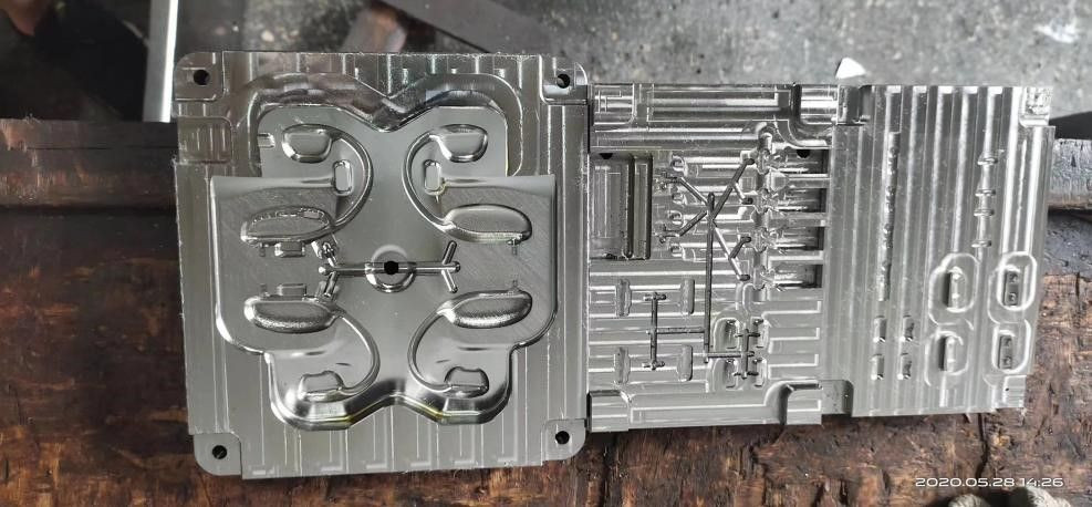 Headphone Type Mold Making for Headphone Shell